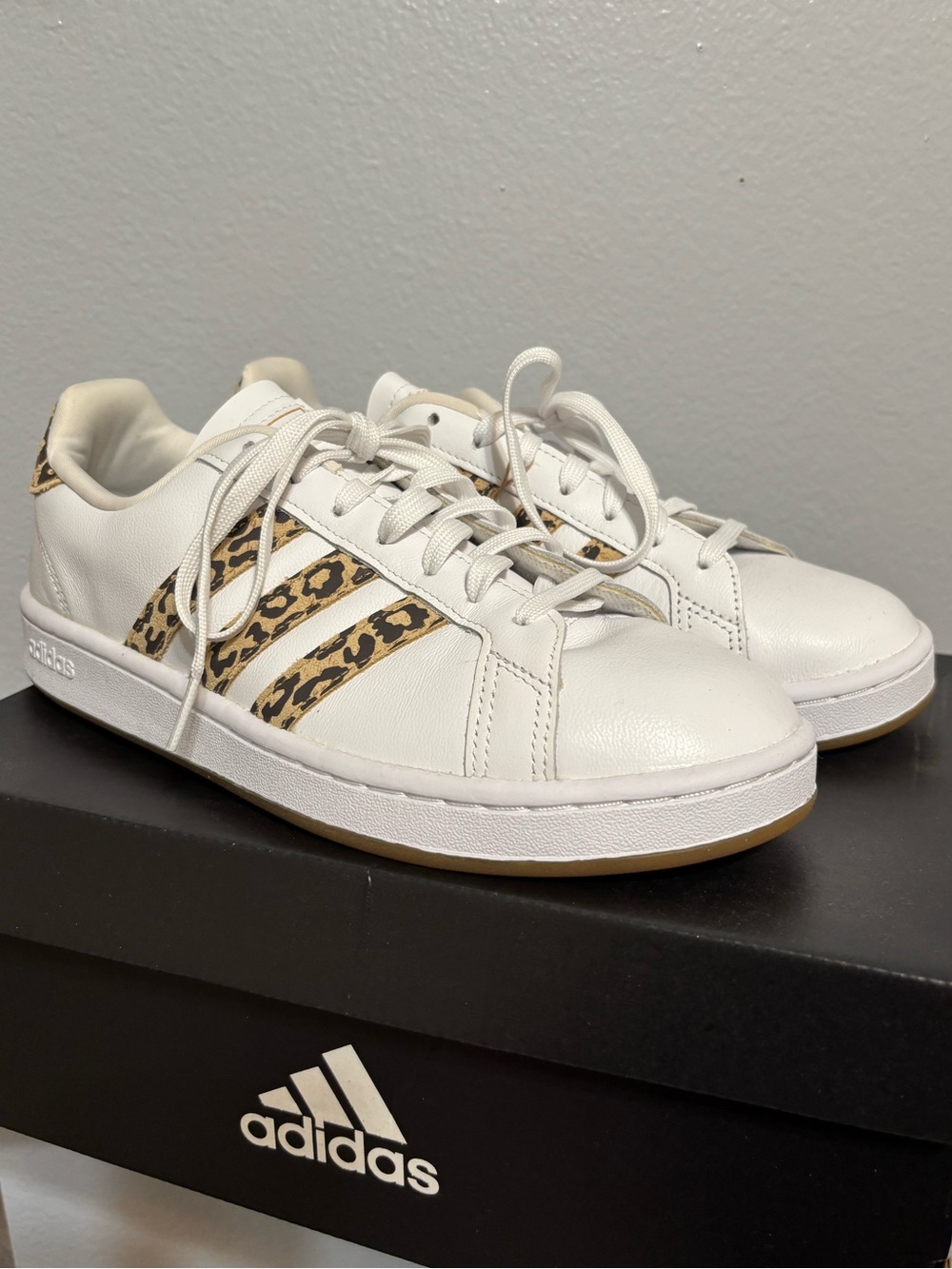 NWB adidas Women’s White Sneakers with Leopard Stripe Accent